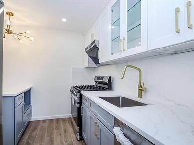 Fully Renovated in 2026! Beautiful fully detached home in the - photo 10