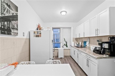 Meticulous Investment Opportunity in Sunset Park - Premier 6 - photo 3
