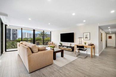 $50,000 PRICE IMPROVEMENT! Stunningly renovated 3 bedroom, 2.5 - photo 5
