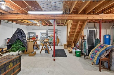 Located just minutes from Lake Michigan public beach, boat - photo 49