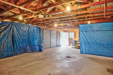 Located just minutes from Lake Michigan public beach, boat - photo 50