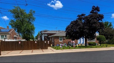 Contractors Delight. Opportunity Knocks. Prime Bergen Beach - photo 4