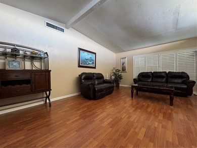 Additional listing photo 4