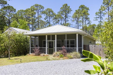 Custom built 3-bedroom Florida cottage with a metal roof, modern - photo 1