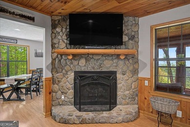 This spectacular North Georgia mountain retreat has been - photo 11