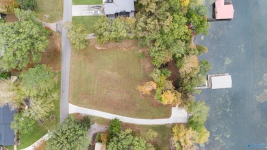 Lake Lot For Sale in Scottsboro, Alabama