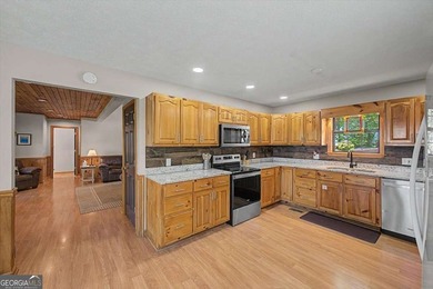 This spectacular North Georgia mountain retreat has been - photo 12