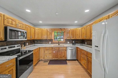 This spectacular North Georgia mountain retreat has been - photo 13