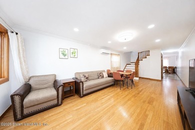 Welcome to 66 Bache Ave-a charming semi-detached home offering 3 - photo 5