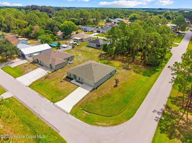 Welcome home to this beautifully designed 4 bedroom, 2 bathroom - photo 35