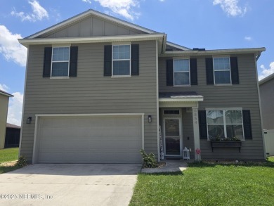 (private lake, pond, creek) Home For Sale in Jacksonville Florida