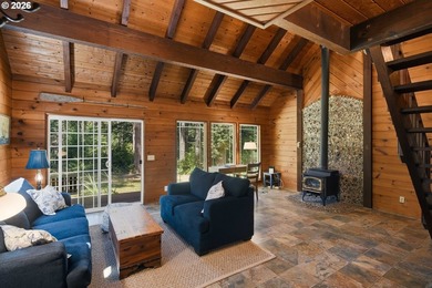 The epitome of an Oregon home - tucked away at the end of a long - photo 3