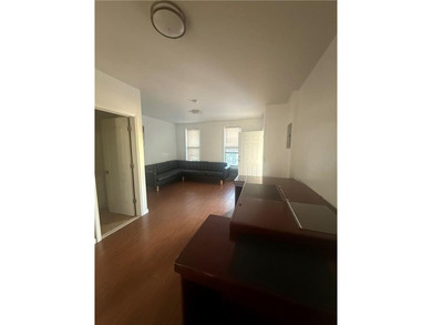 Great Investment for Great Location! Semi-Detached 2 families - photo 4
