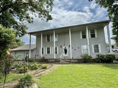 Lake Home For Sale in Tiptonville, Tennessee