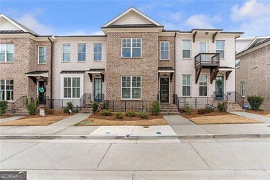 Welcome to this beautifully upgraded three-level townhouse - photo 10