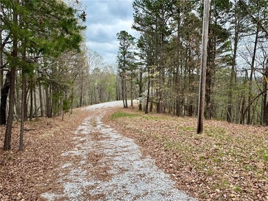 Secluded country living in Flint Ridge's gated community. 2,450 - photo 3