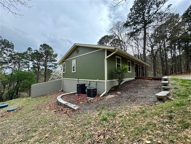 Secluded country living in Flint Ridge's gated community. 2,450 - photo 4