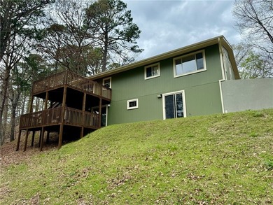 Secluded country living in Flint Ridge's gated community. 2,450 - photo 5
