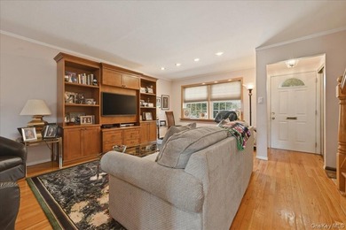 Well maintained three bedroom 1.5 bath triplex home with central - photo 6