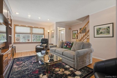 Well maintained three bedroom 1.5 bath triplex home with central - photo 7