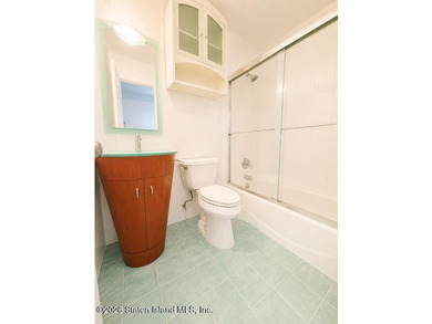 Welcome to this beautiful updated 2-bedroom, 2-bath second-floor - photo 9