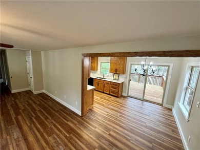 Secluded country living in Flint Ridge's gated community. 2,450 - photo 10