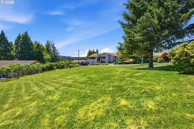 Located on the desirable Telegraph Hill in Coos Bay, this rare - photo 10