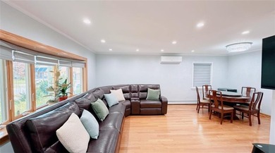 A beautifully maintained brick home situated on a beautifully - photo 4