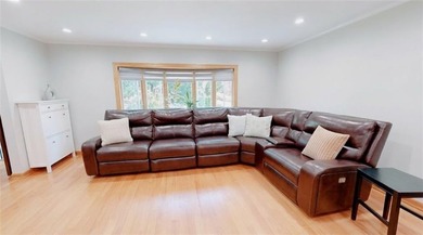 A beautifully maintained brick home situated on a beautifully - photo 5