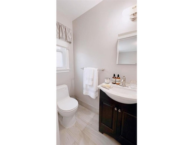 A beautifully maintained brick home situated on a beautifully - photo 10