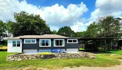 Lake Whitney Home For Sale in Clifton Texas