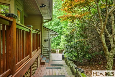 Welcome to Buckberry Lodge, a meticulously maintained residence - photo 4