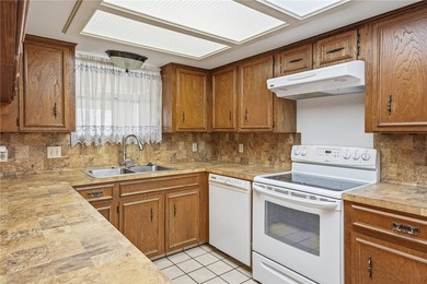 HUGE PRICE REDUCTION! Priced for the market and ready for a - photo 16