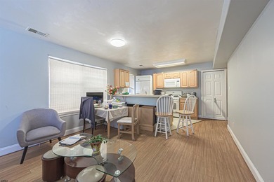 Beautiful multifamily close to The Walk, Caesar's Casino, and a - photo 18
