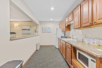Welcome to easy living in this charming first-level 1-bedroom - photo 19