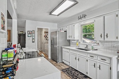 Welcome to this beautiful 4 bedroom 3 bath lakefront home just - photo 22