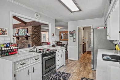 Welcome to this beautiful 4 bedroom 3 bath lakefront home just - photo 23