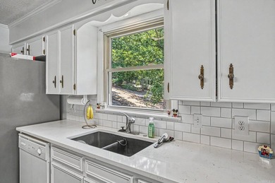 Welcome to this beautiful 4 bedroom 3 bath lakefront home just - photo 24