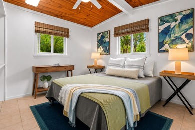 Tropical flexibility meets island charm on this fully fenced - photo 25