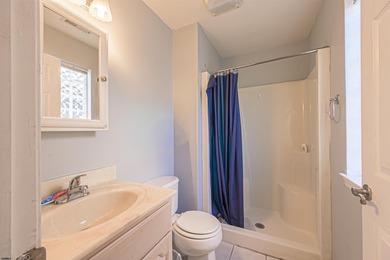 Beautiful multifamily close to The Walk, Caesar's Casino, and a - photo 25