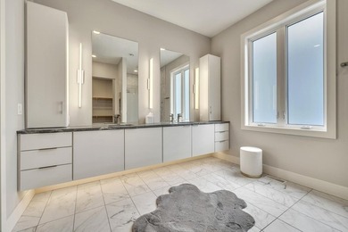Stunning 5-bedroom, 3.5-bathroom home on prestigious Echo Bay - photo 26