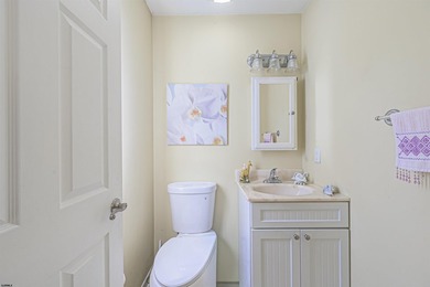 Beautiful multifamily close to The Walk, Caesar's Casino, and a - photo 26