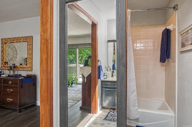 Welcome to this beautiful 4 bedroom 3 bath lakefront home just - photo 28