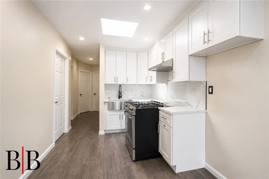 We are most pleased to introduce this amazing new construction - photo 8