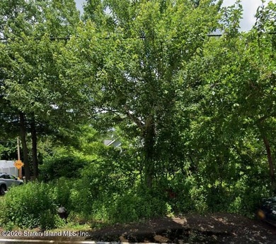 PROPERTY IS BEING SOLD AS IS! CONSULT YOUR ARCHITECT. THIS LAND - photo 3