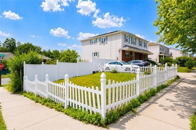 Beautifully maintained semi-detached corner single-family home - photo 4