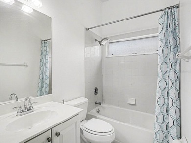 PRICE TO SELL. One or more photo(s) has been virtually staged - photo 31