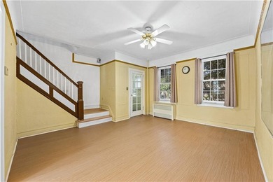 Well maintained single-family home in Dyker Height, one of - photo 4