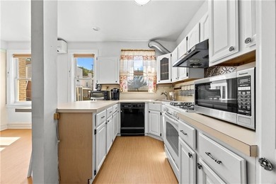 Well maintained single-family home in Dyker Height, one of - photo 10