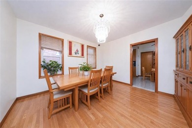 Discover this exceptional Fully Detached, Large single-family - photo 8